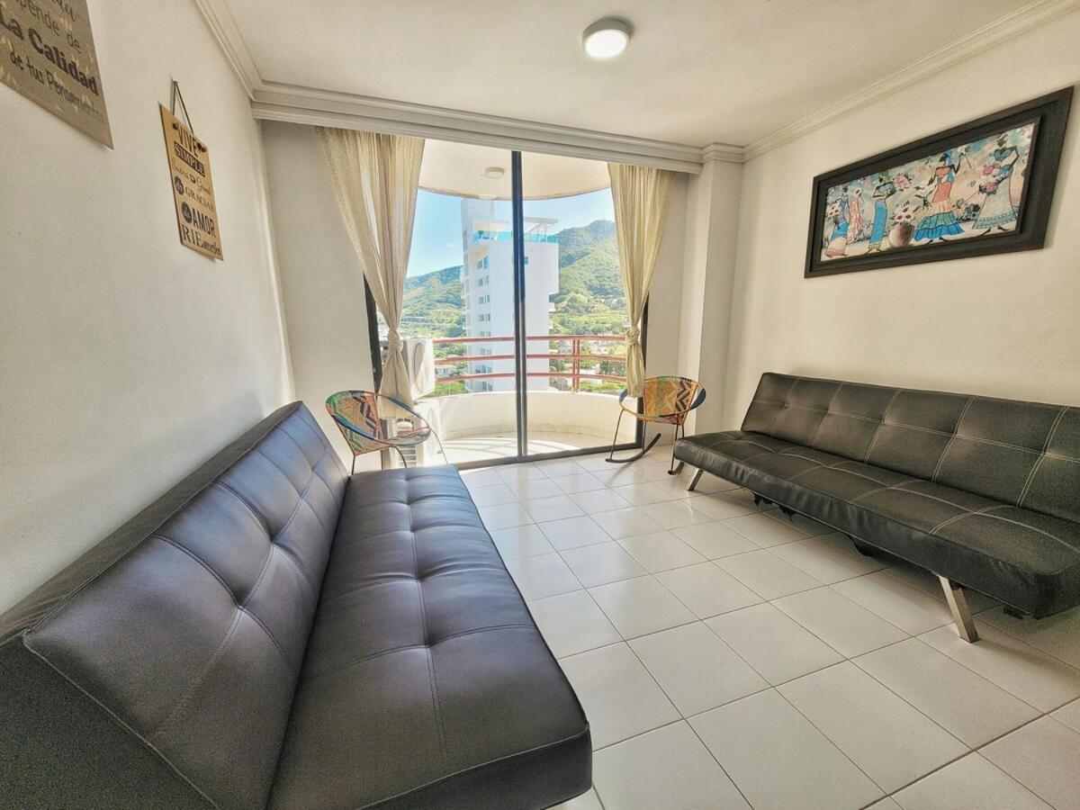 Condo-panoramic Elevator-10 Min Walk-rodadero Santa Marta (Magdalena)